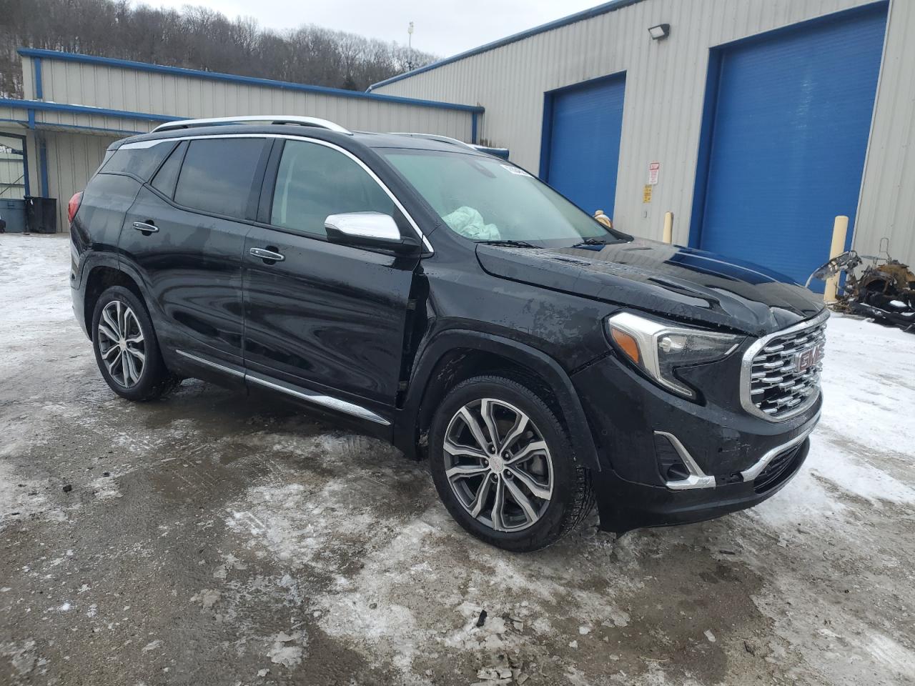 2020 GMC Terrain - Image 4