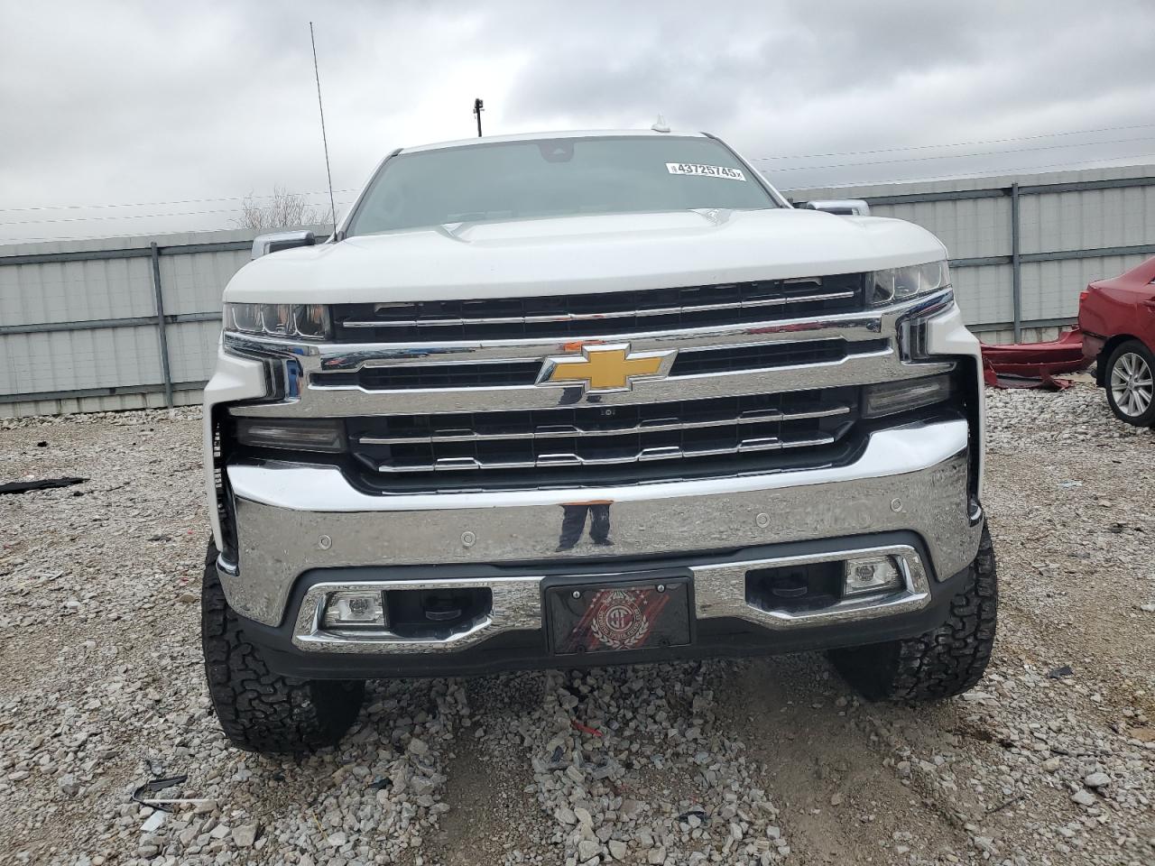 2020 Chevrolet Silverado - Image 5