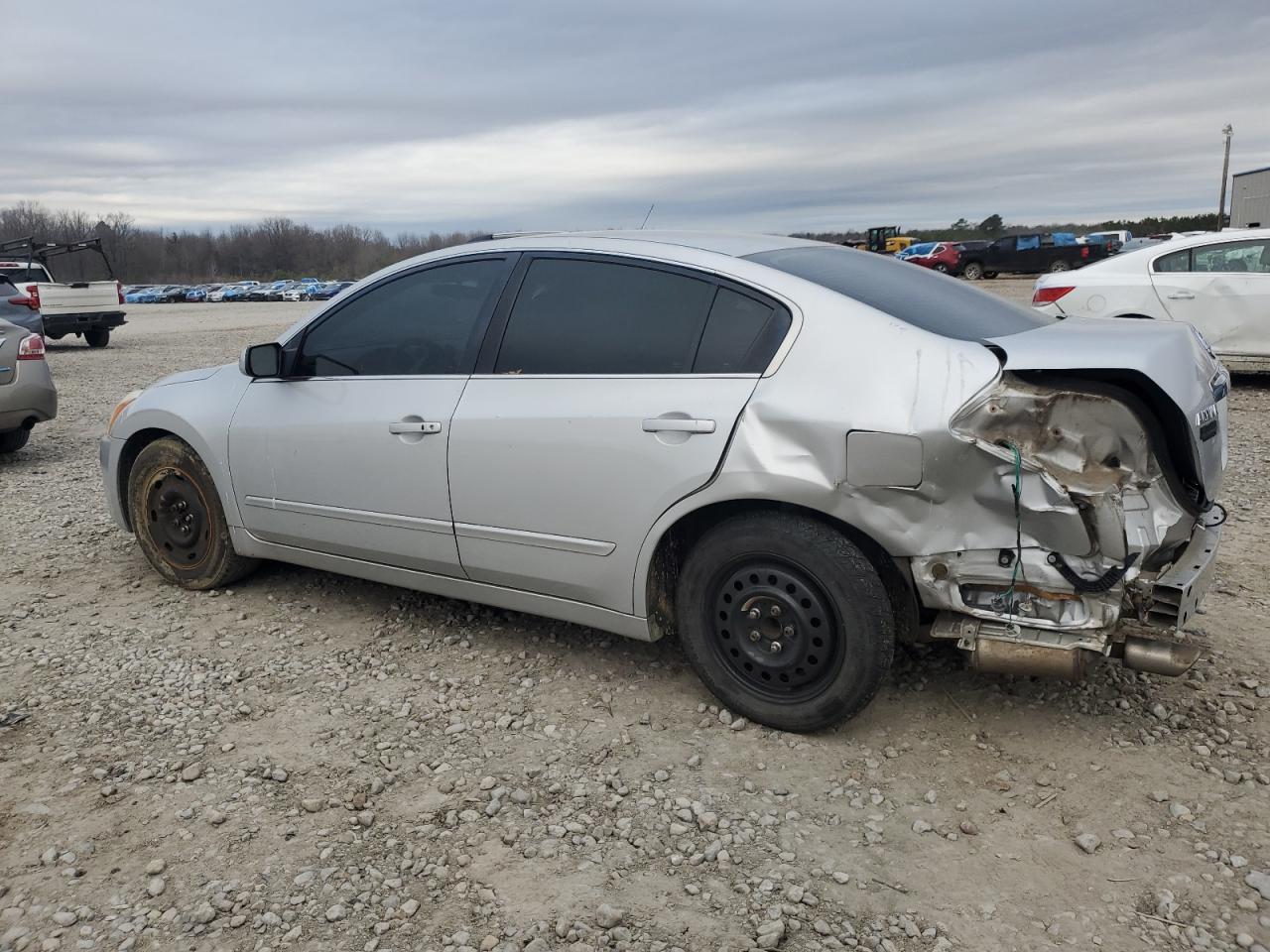 2011 Nissan Altima - Image 2