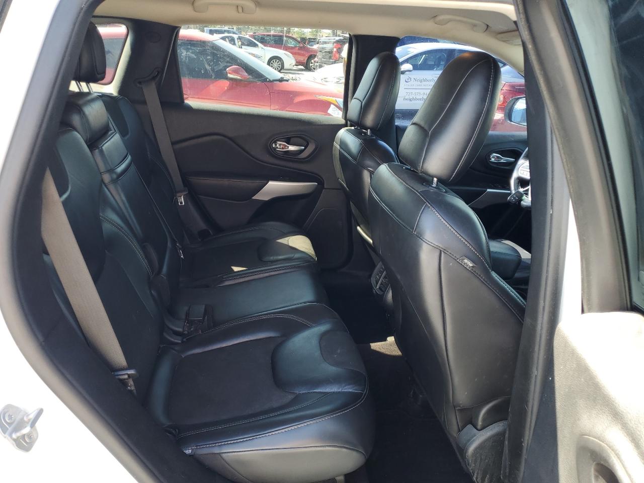 2018 Jeep Grand Cherokee - Image 11