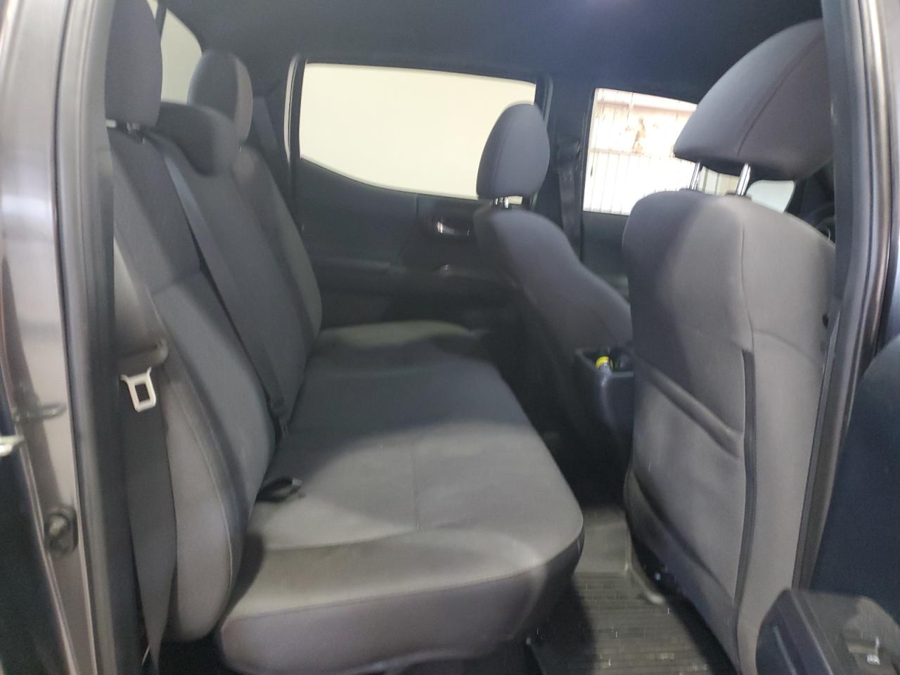 2017 Toyota Tacoma - Image 10