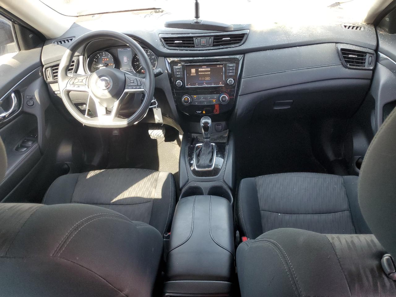 2018 Nissan Rogue - Image 8