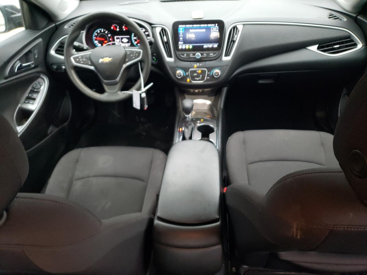 2022 Chevrolet Malibu - Image 8