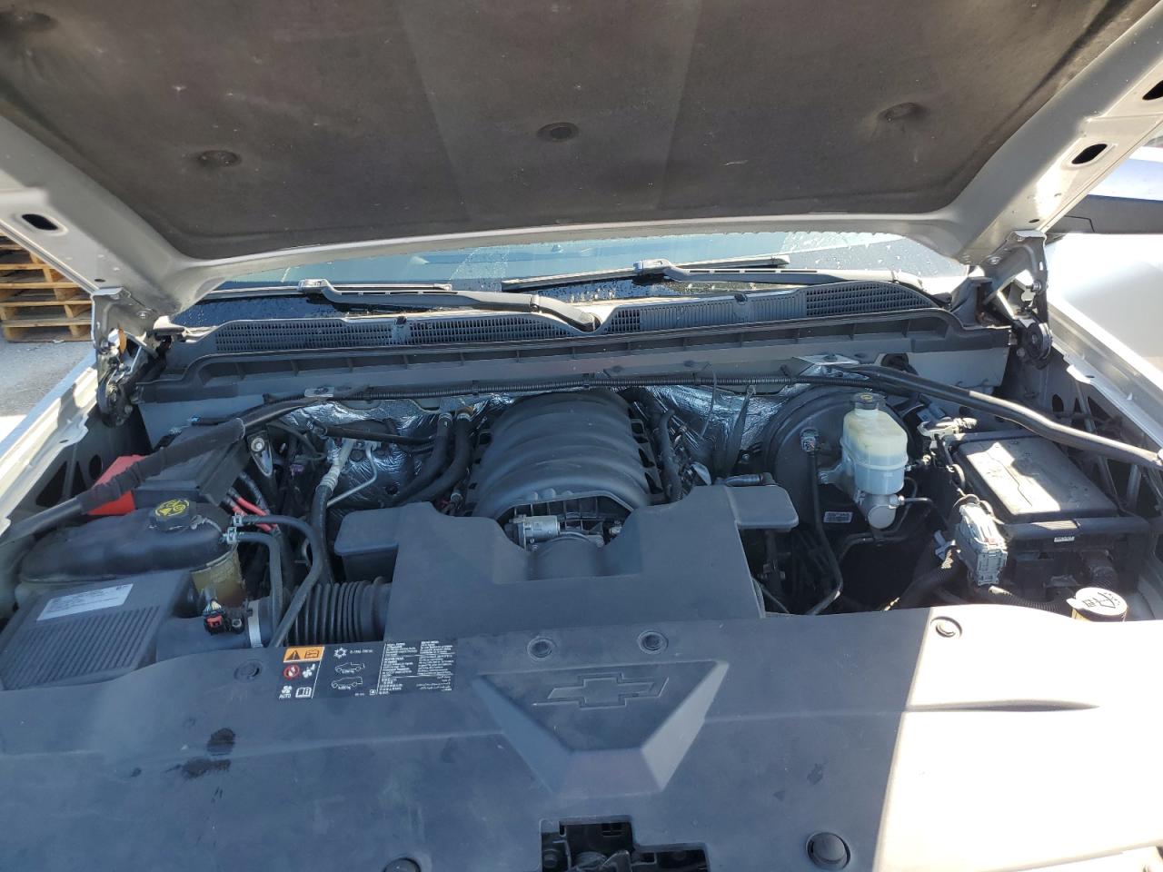 2016 Chevrolet Silverado - Image 11