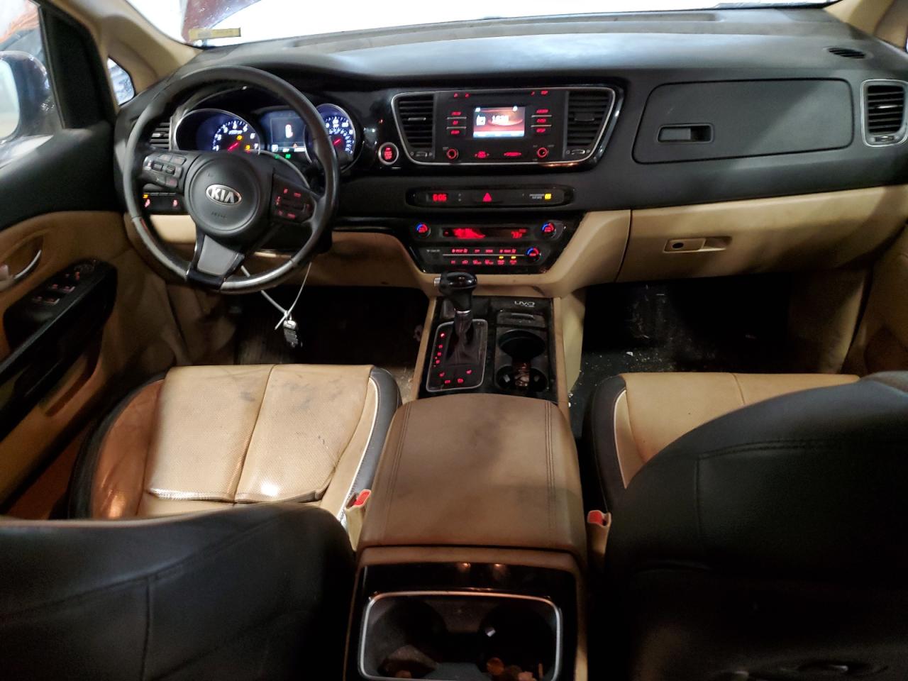 2015 Kia Sedona - Image 8