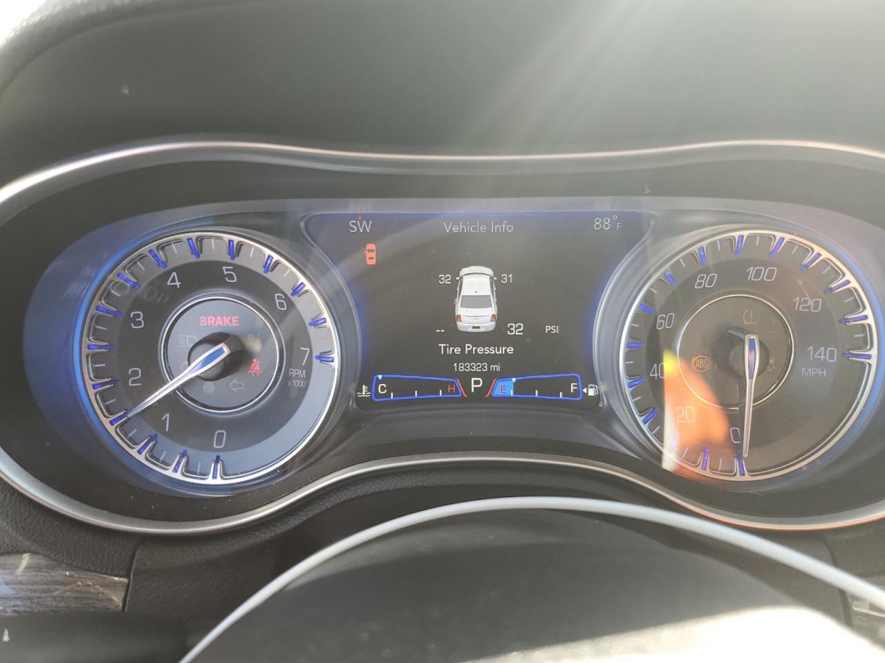 2019 Chrysler 300 - Image 9