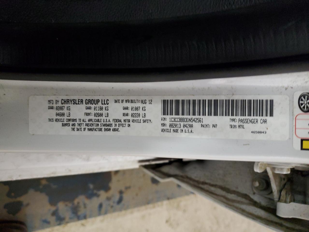 2013 Chrysler 200 - Image 15