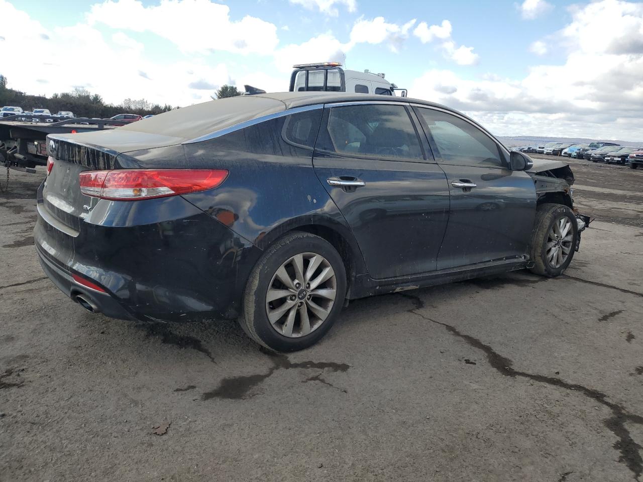 2016 Kia Optima - Image 3