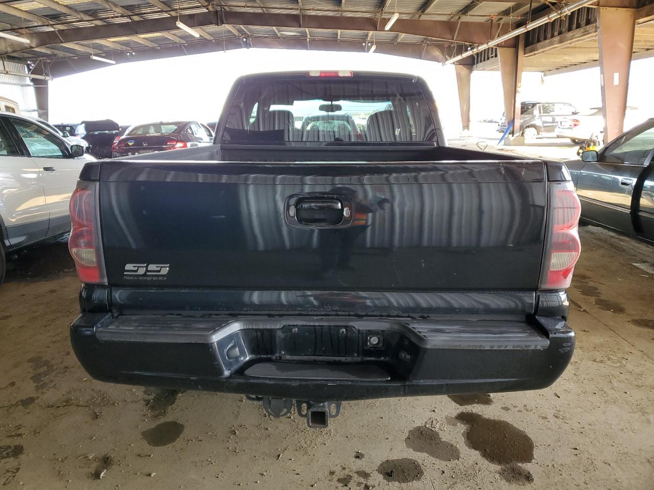 2005 Chevrolet Silverado - Image 6