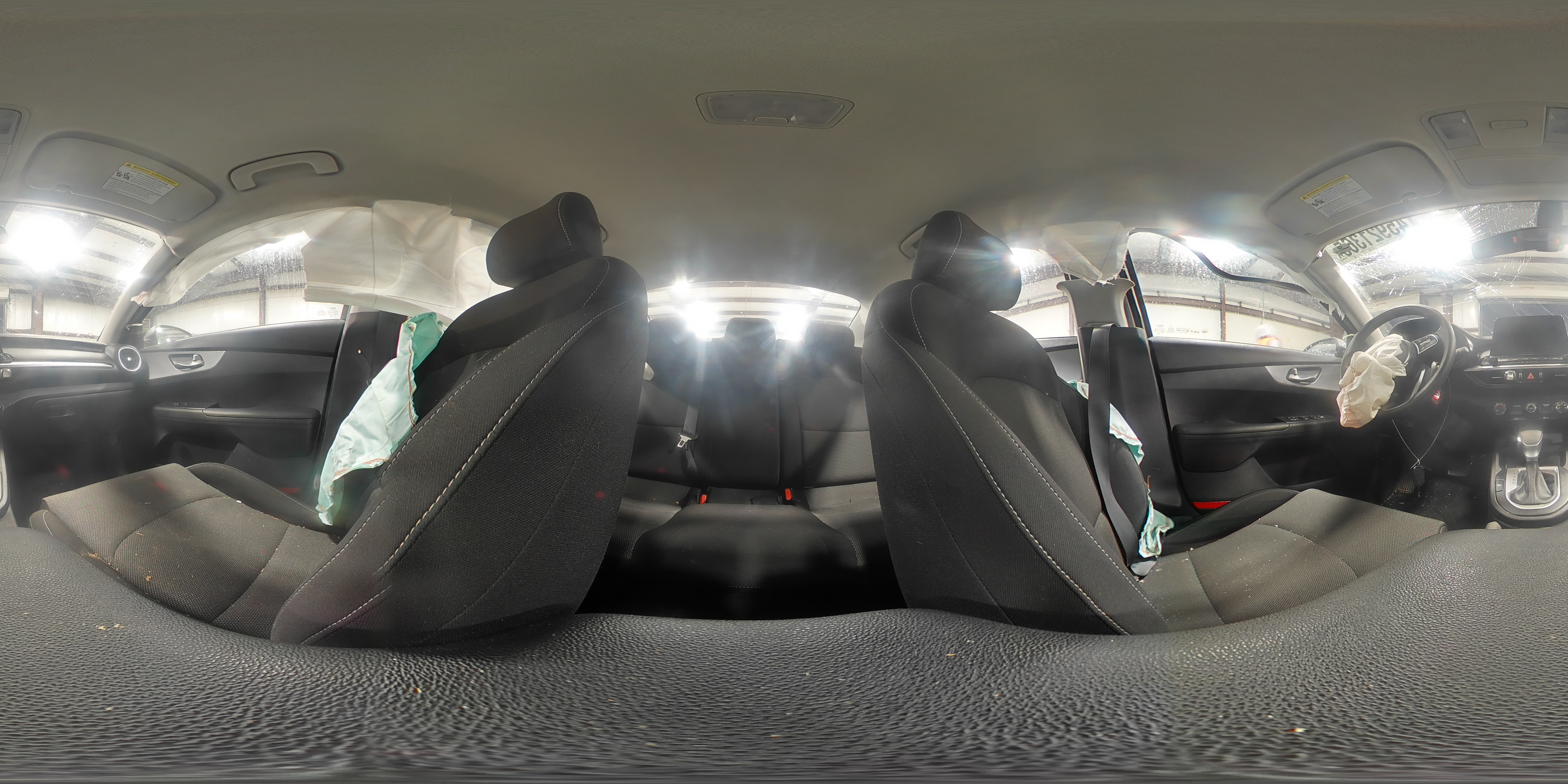 2023 Kia Forte - Image 13