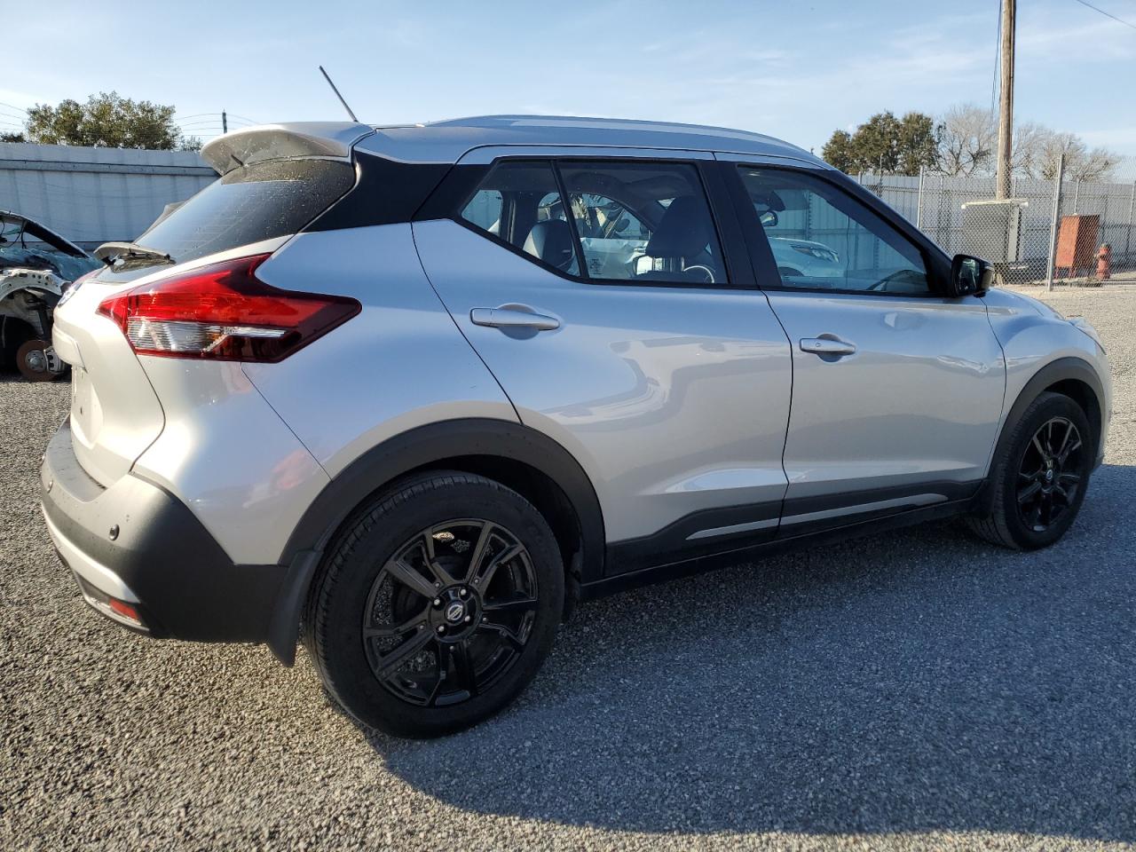 2020 Nissan Kicks - Image 3