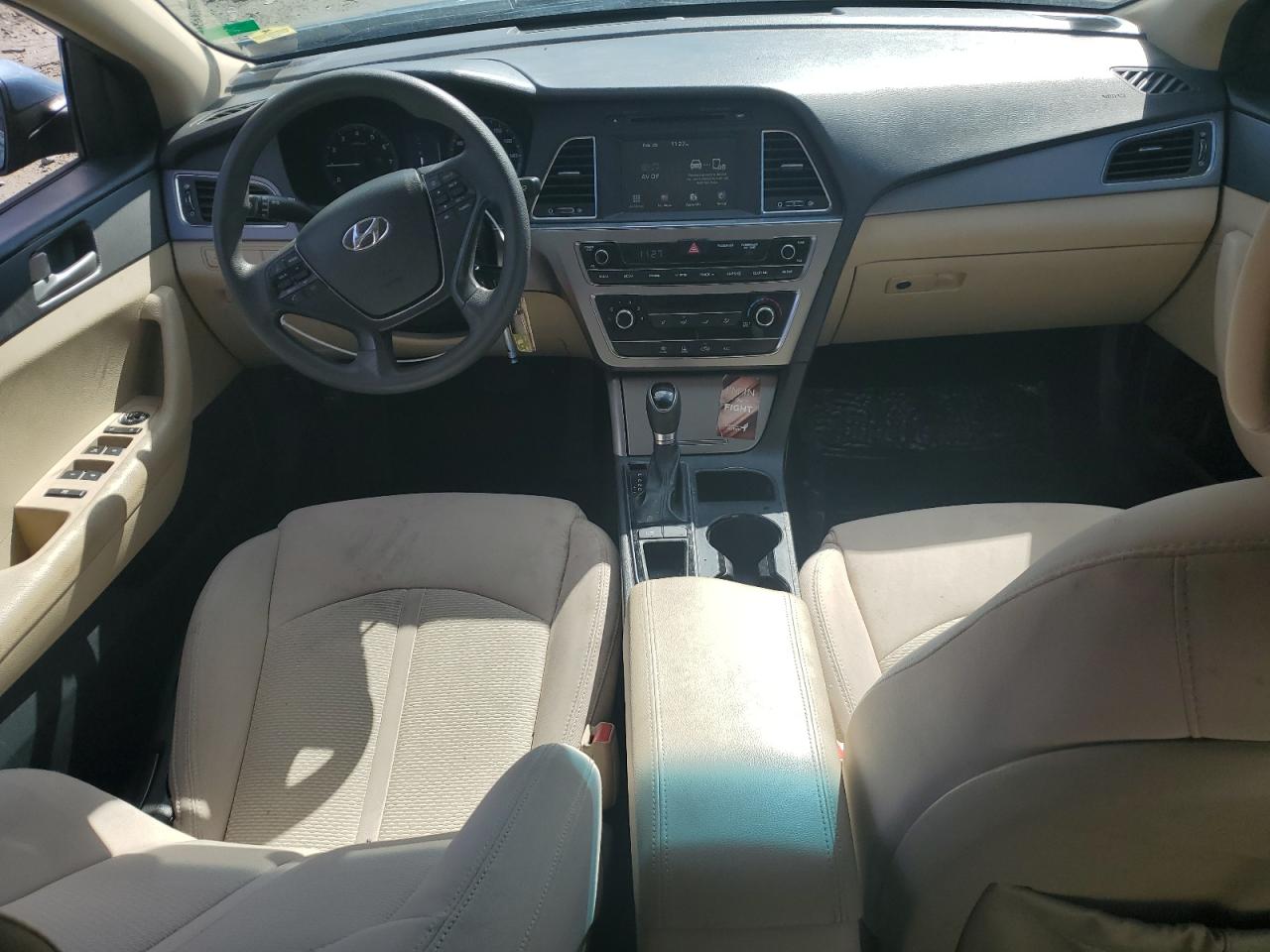 2016 Hyundai Sonata - Image 8