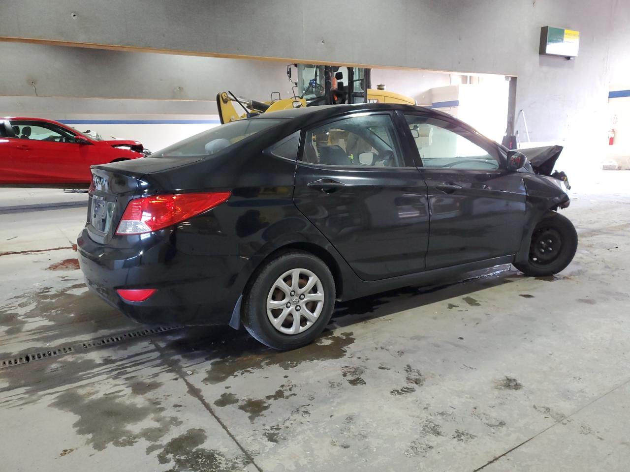 2013 Hyundai Accent - Image 3