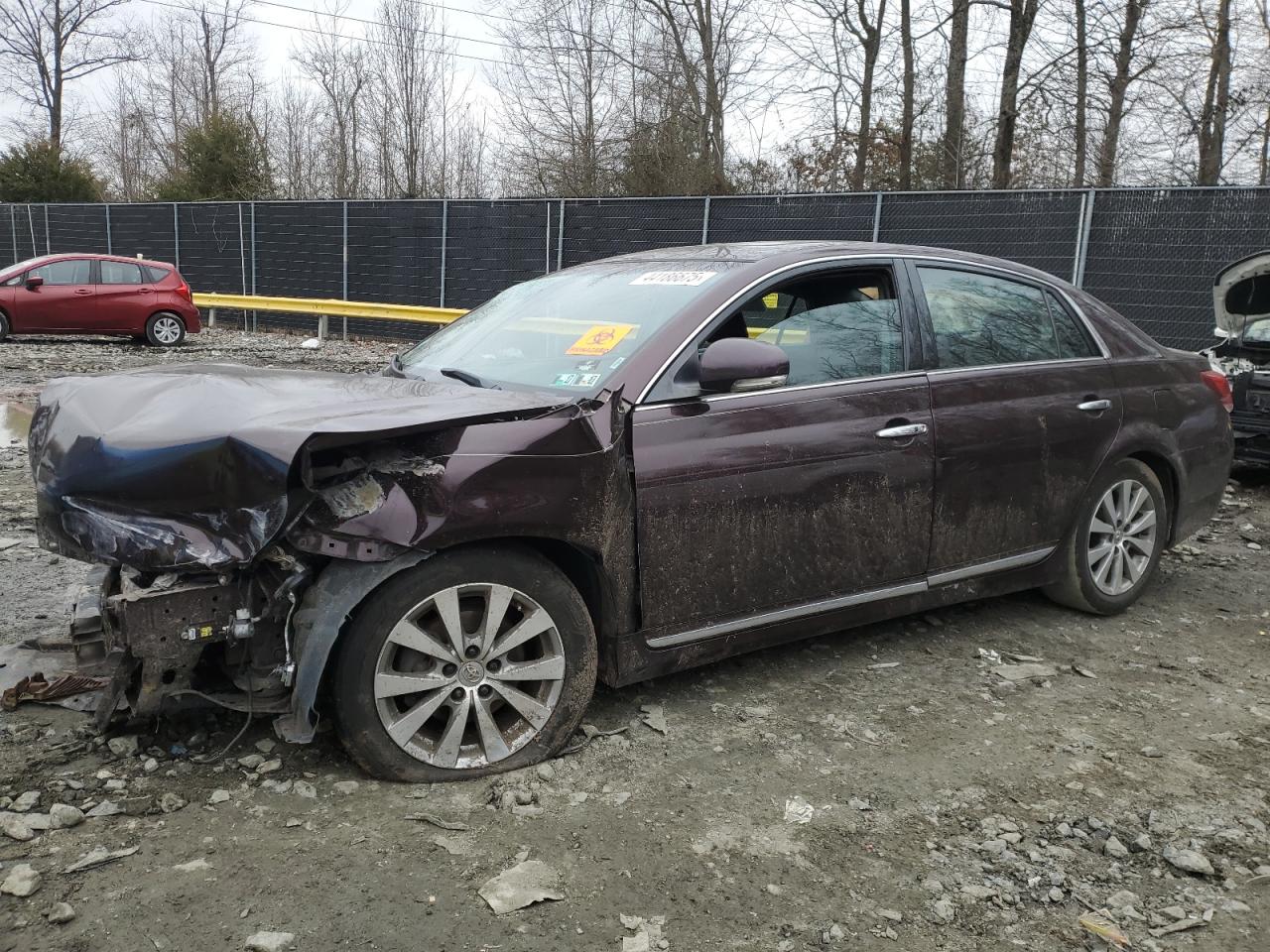 2011 Toyota Avalon - Image 1