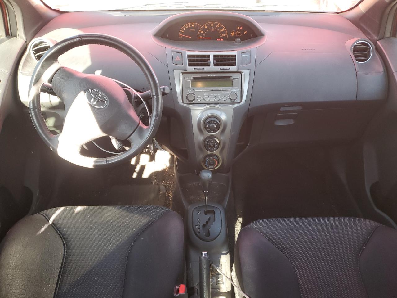 2009 Toyota Yaris - Image 8