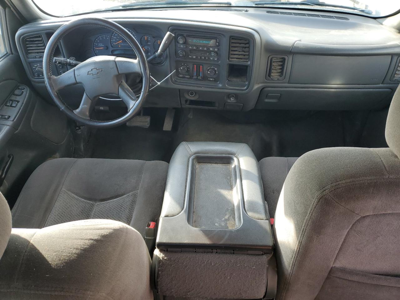 2007 Chevrolet Silverado - Image 8