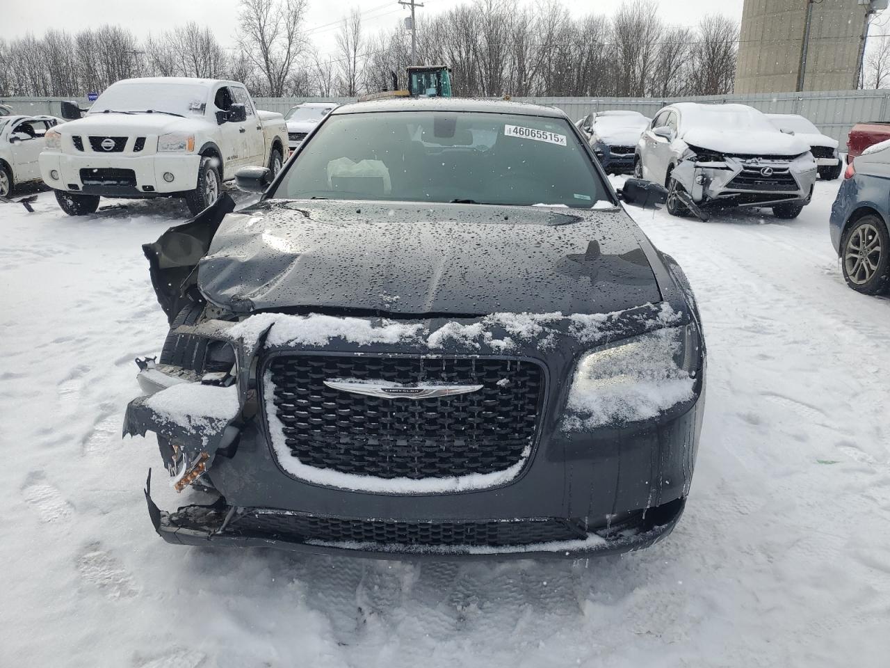 2016 Chrysler 300 - Image 5