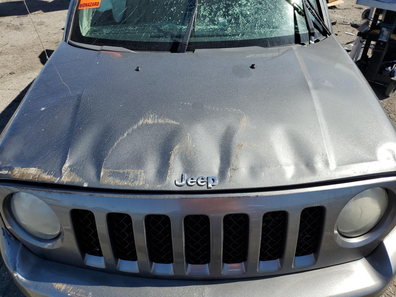 2012 Jeep Liberty (Patriot) - Image 13