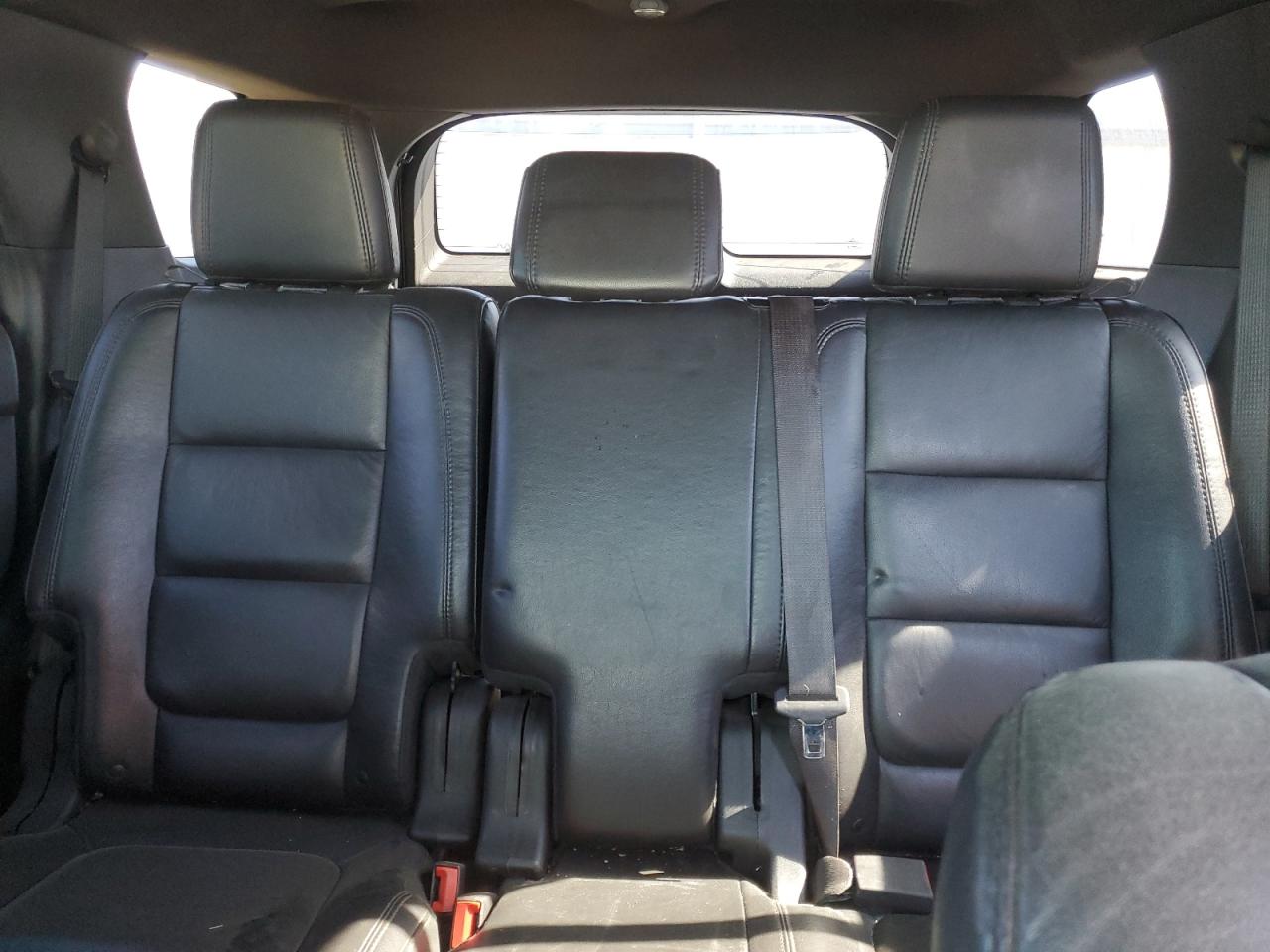 2014 Ford Explorer - Image 10
