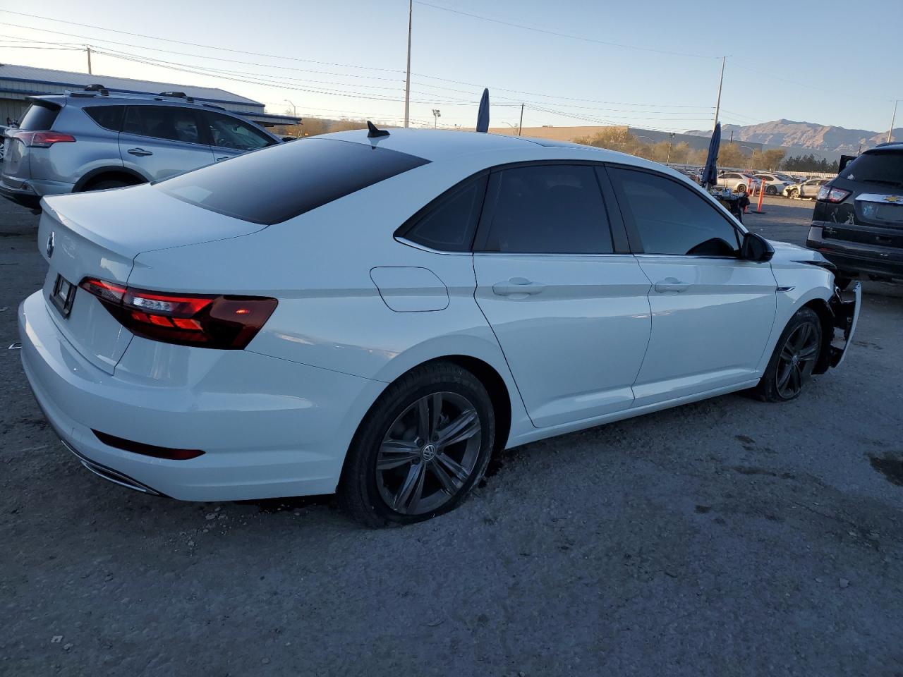 2020 Volkswagen Jetta - Image 3