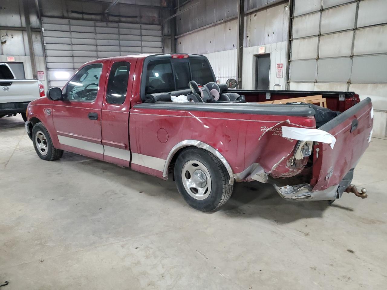 2004 Ford F-150 - Image 2