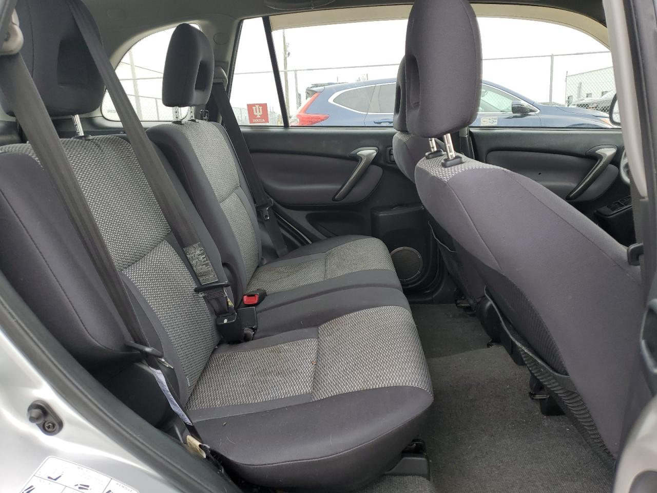 2005 Toyota RAV 4 - Image 11