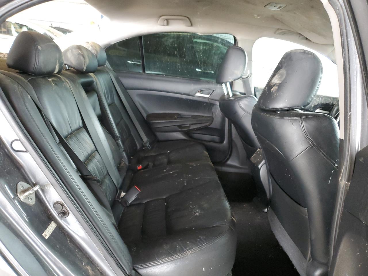 2012 Honda Accord - Image 10