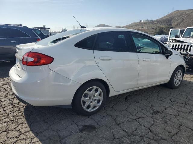Sedans FORD FIESTA 2013 White