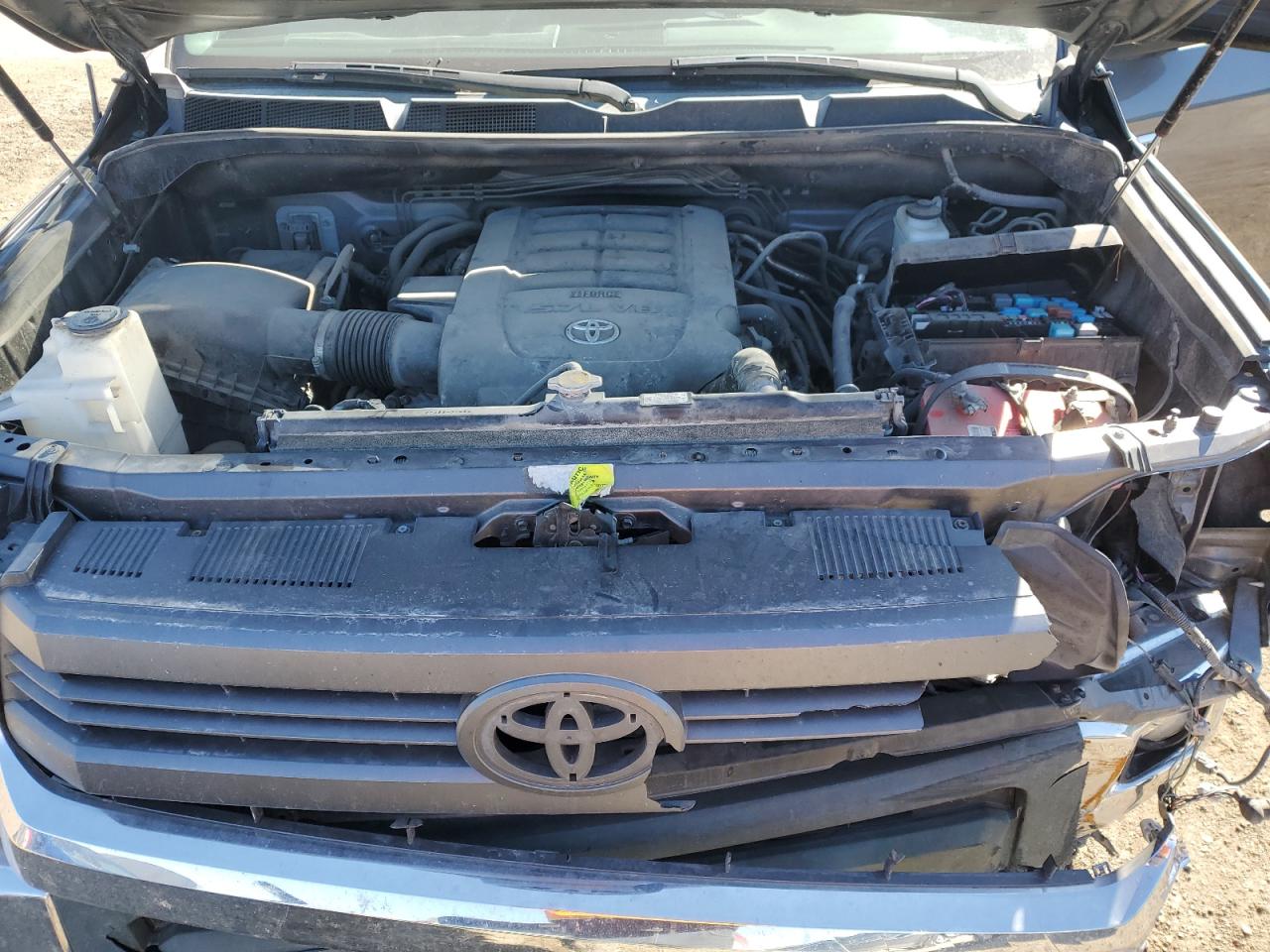 2015 Toyota Tundra - Image 11