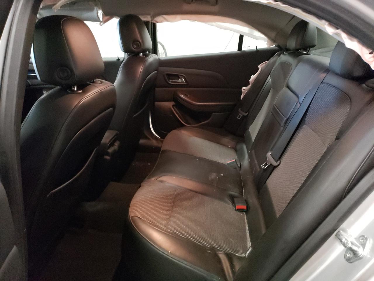 2013 Chevrolet Malibu - Image 10