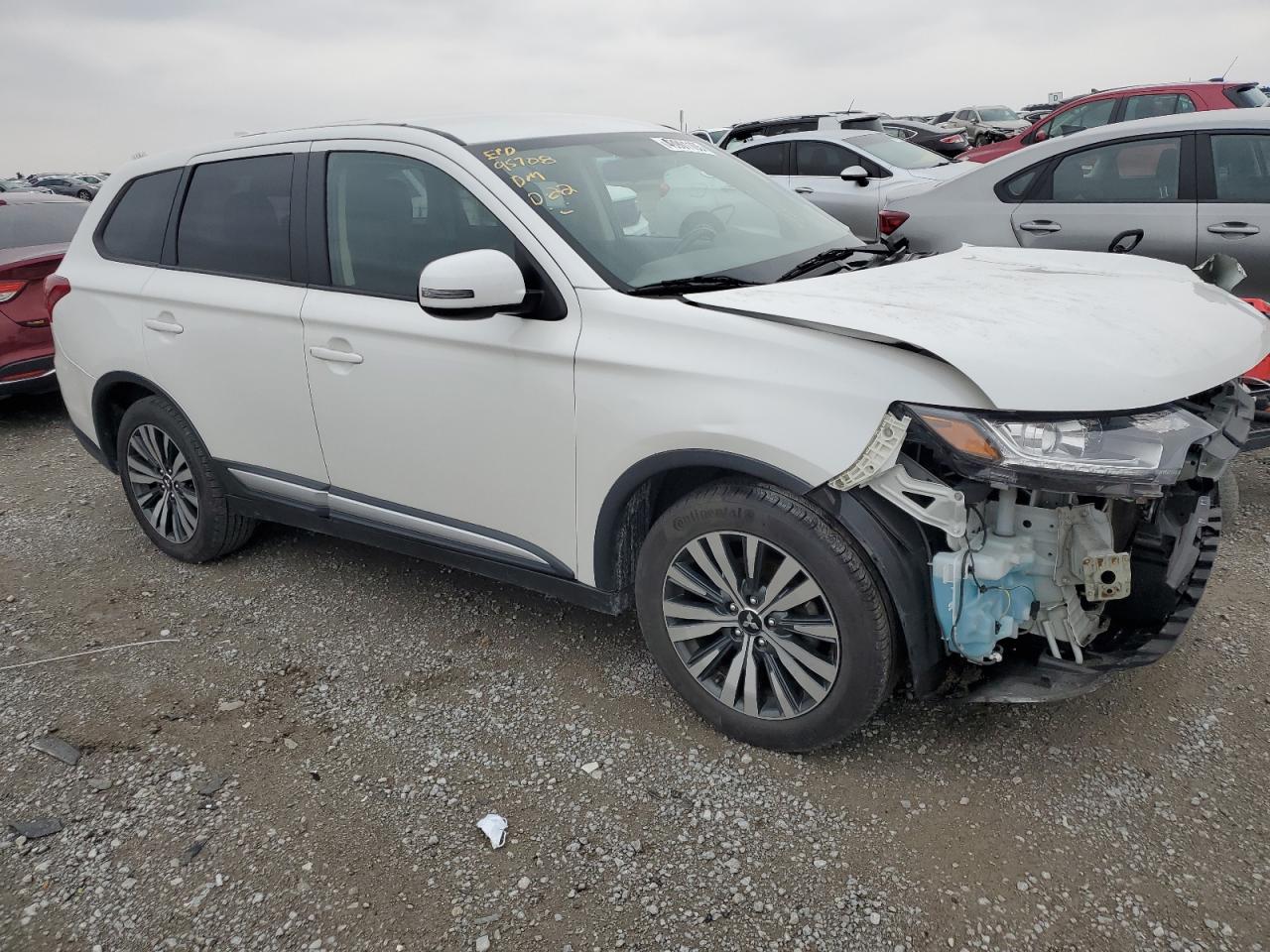 2019 Mitsubishi Outlander - Image 4