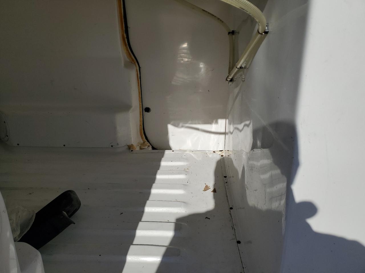 2010 Ford Transit - Image 11
