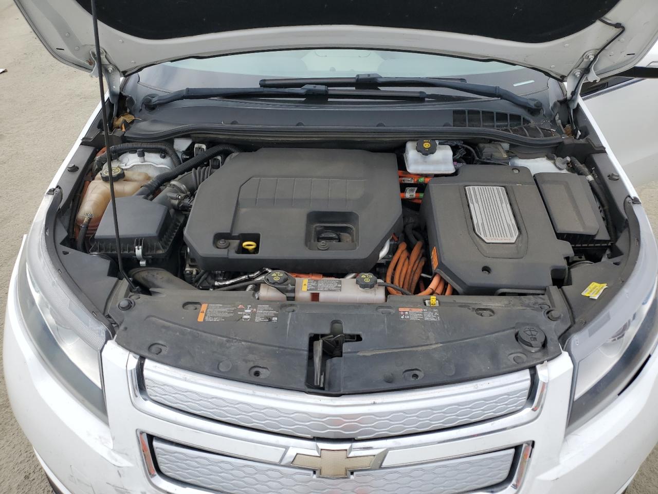 2014 Chevrolet Volt - Image 11