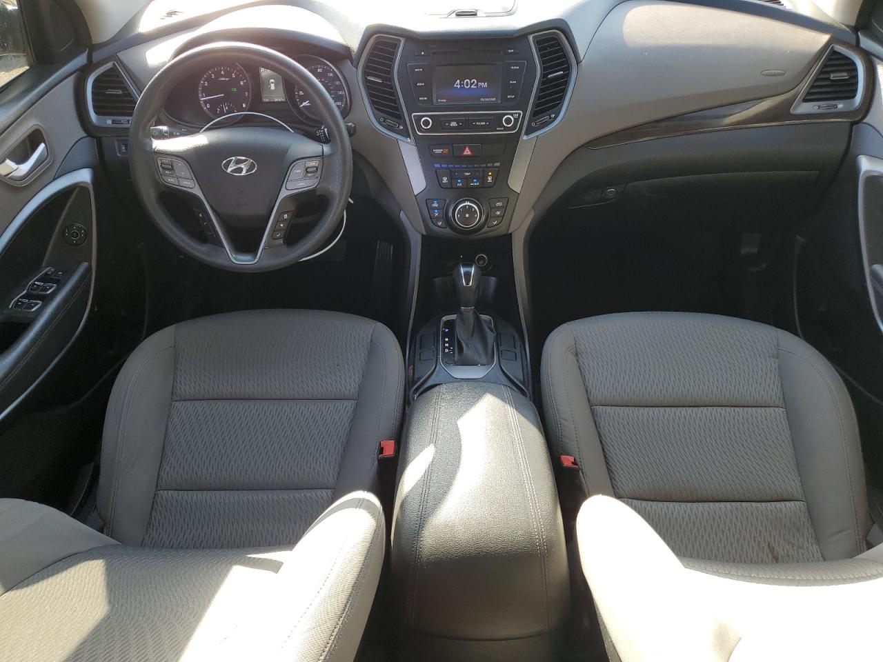 2018 Hyundai Santa Fe - Image 8