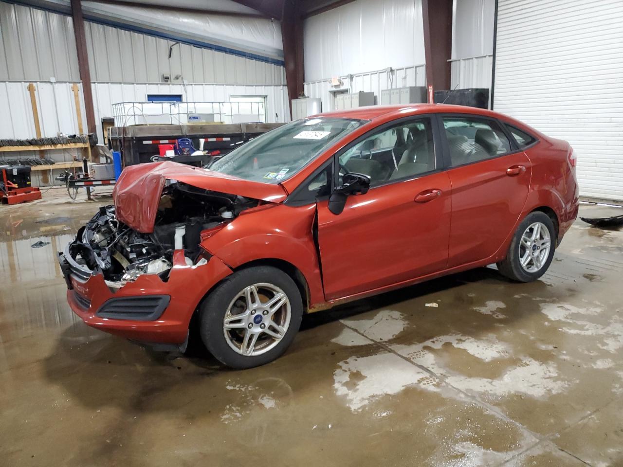 2018 Ford Fiesta Se продається в West Mifflin, PA - Front End