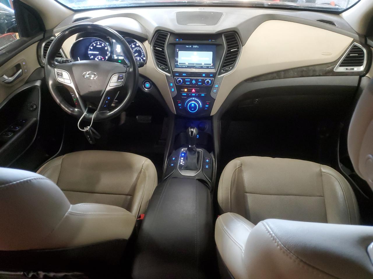 2017 Hyundai Santa Fe - Image 8