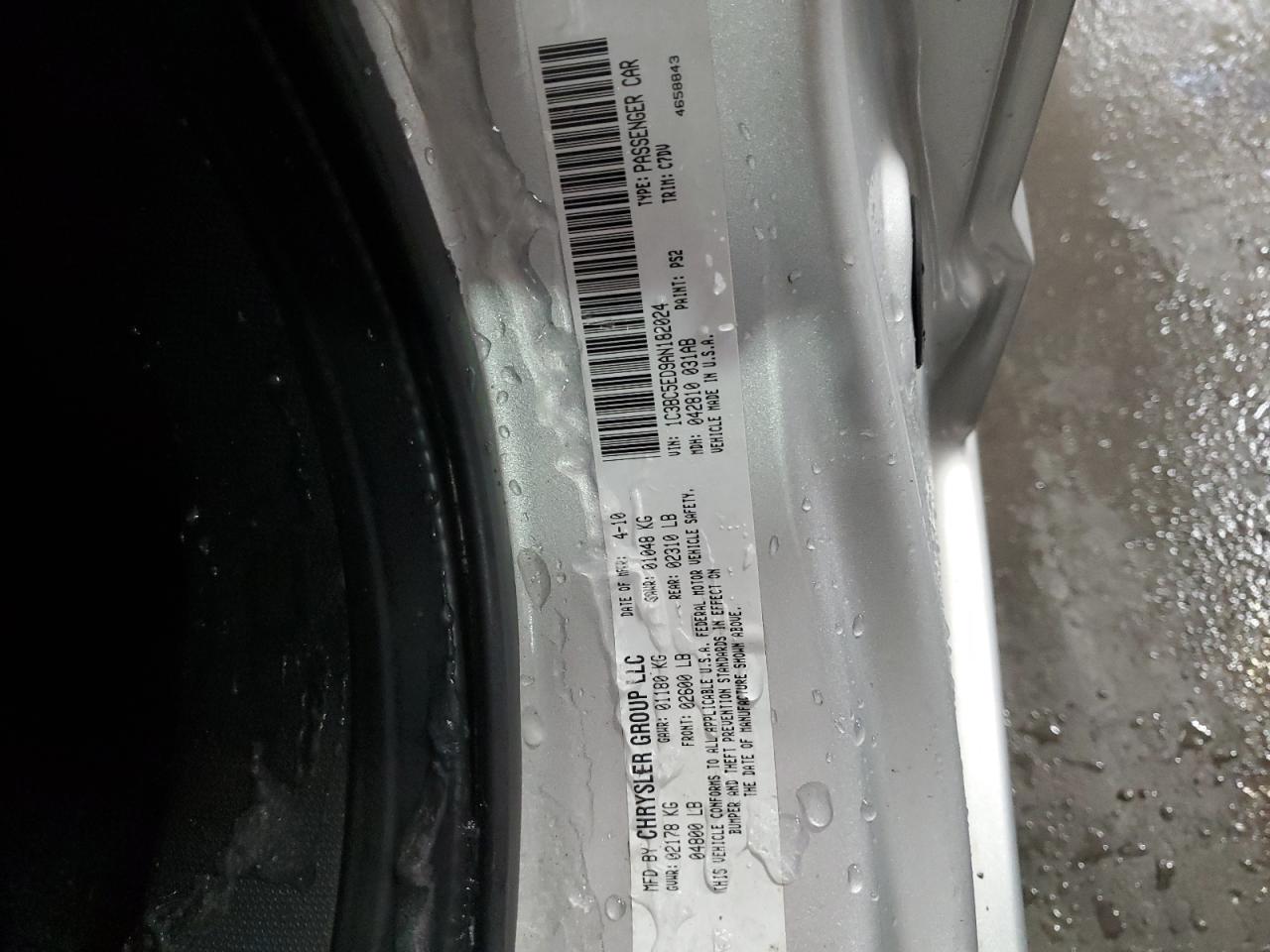 2010 Chrysler Sebring - Image 12