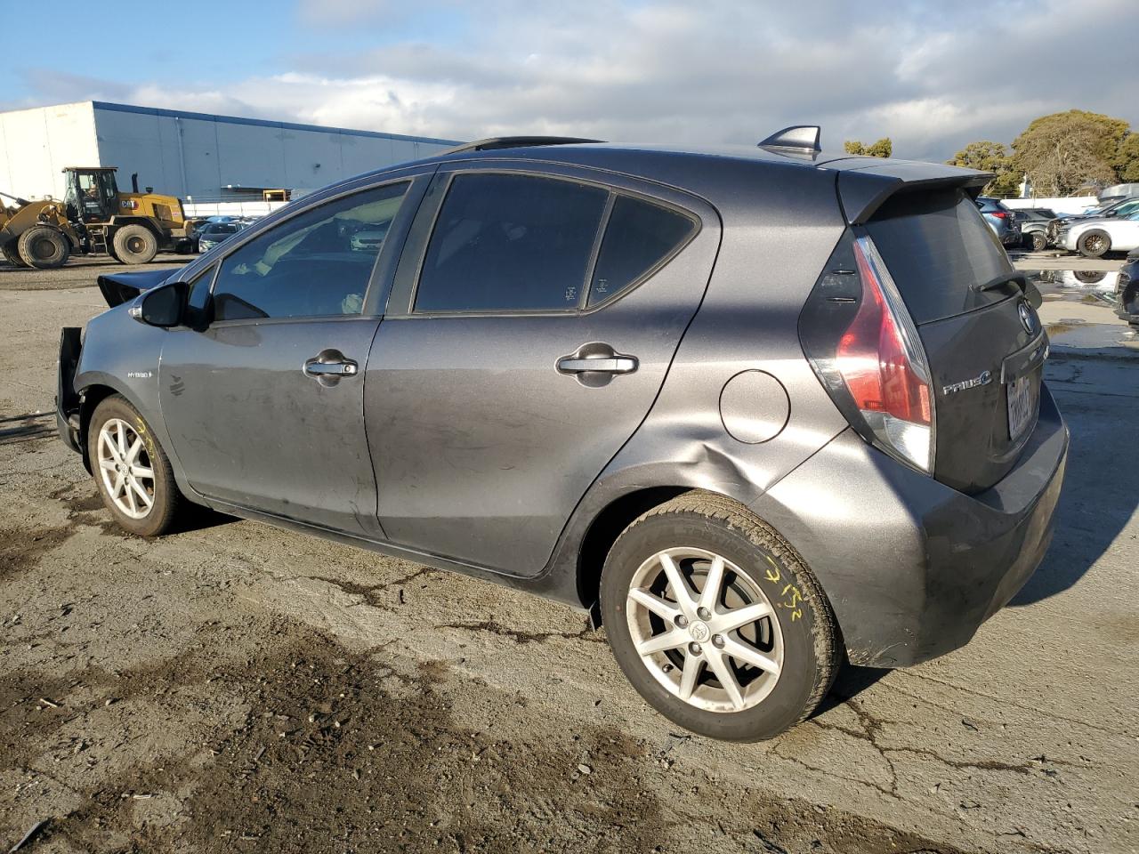 2015 Toyota Prius - Image 2