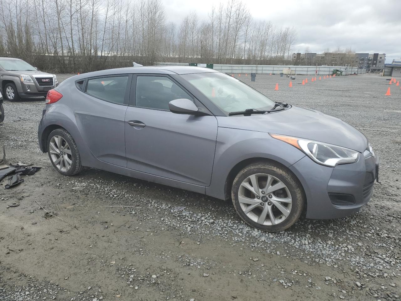 2016 Hyundai Veloster - Image 4