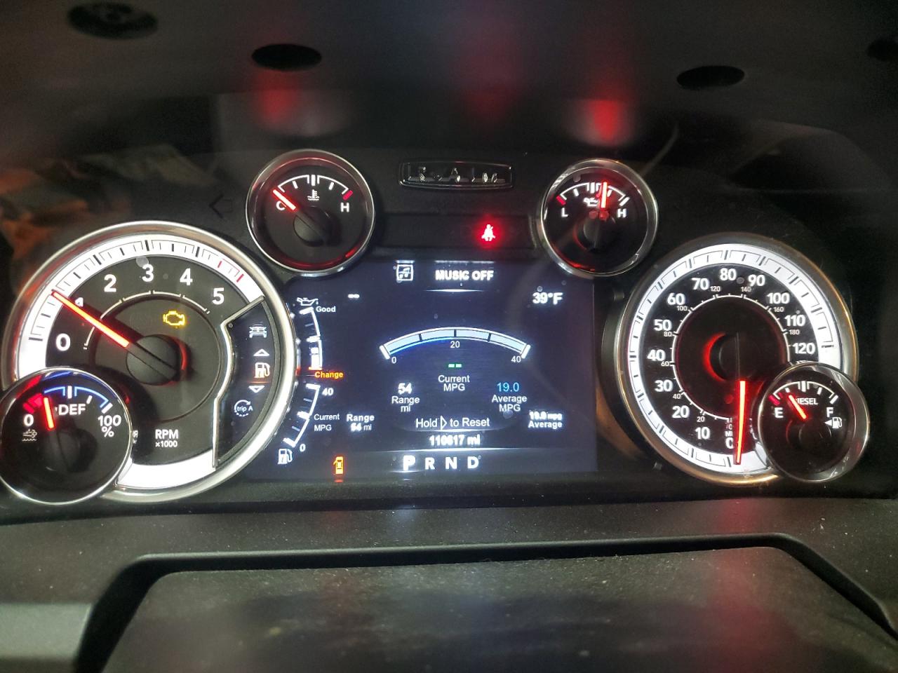 2018 RAM 1500 - Image 9