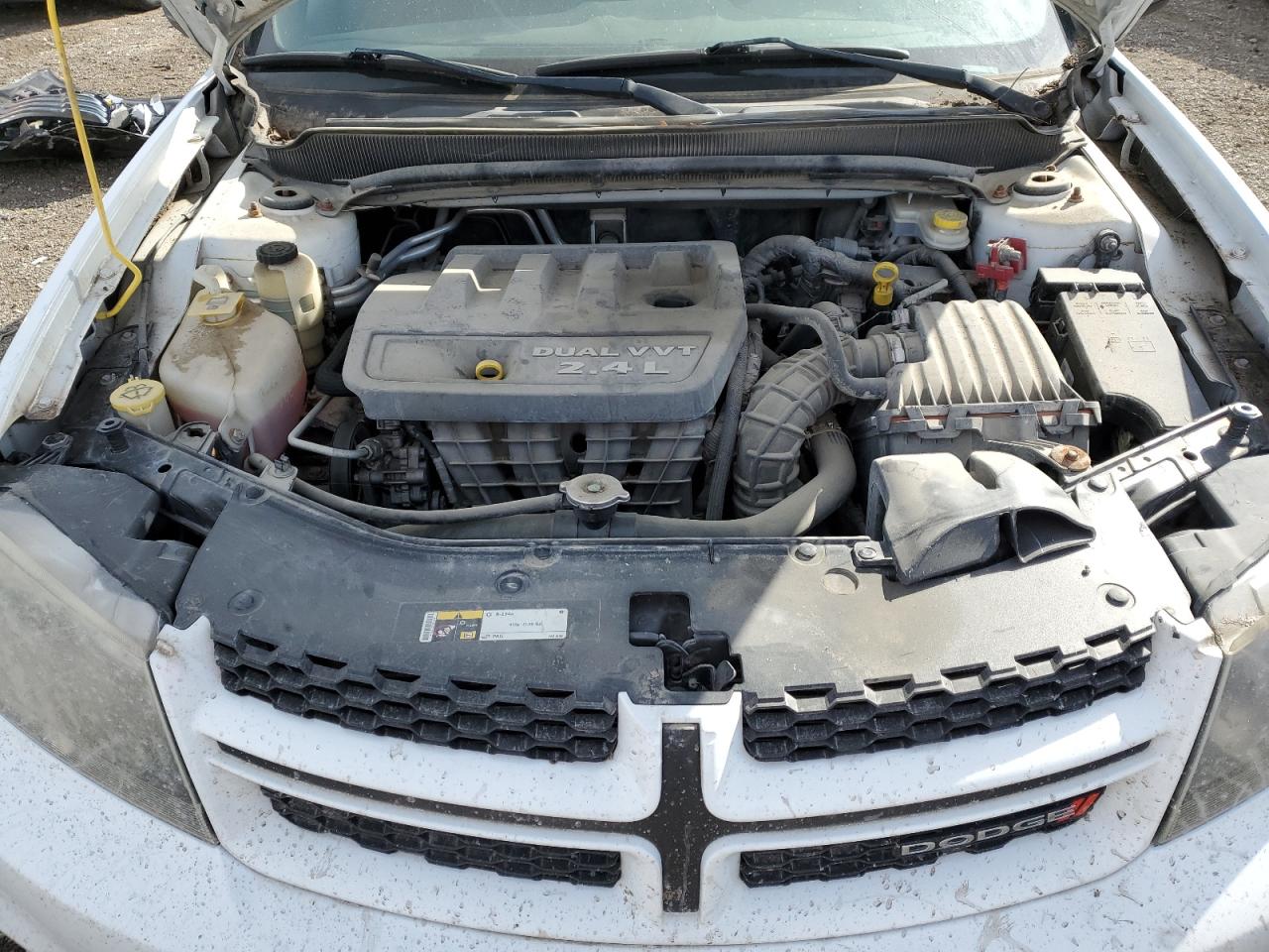 2014 Dodge Avenger - Image 11