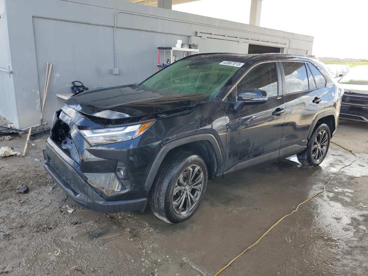 2022 Toyota RAV 4 - Image 1