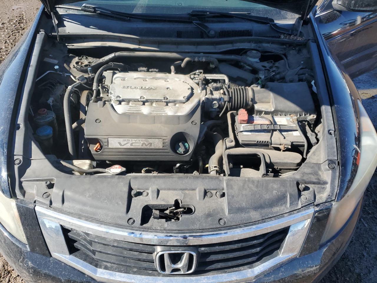 2009 Honda Accord - Image 12