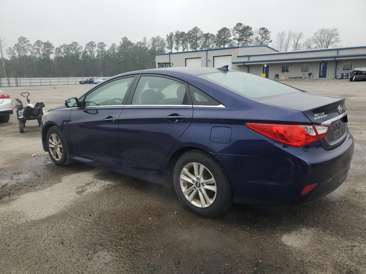 2014 Hyundai Sonata - Image 2