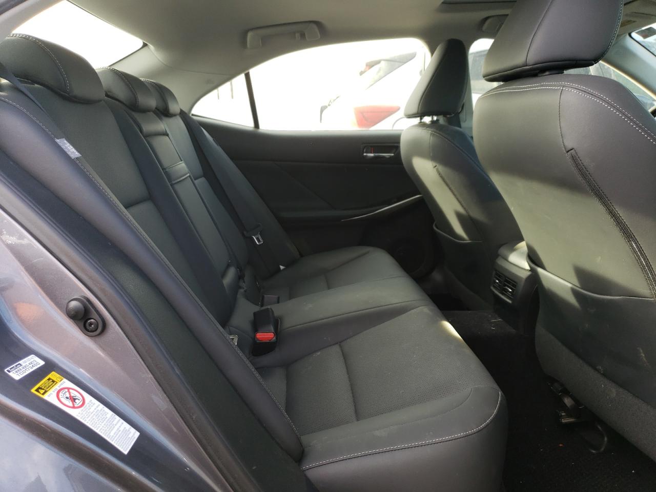 2014 Lexus IS - Image 10