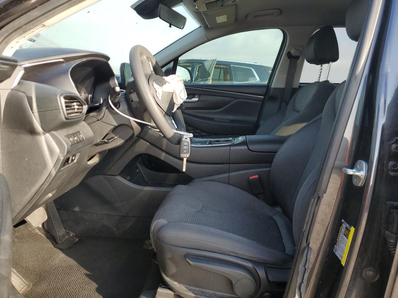 2022 Hyundai Santa Fe - Image 7