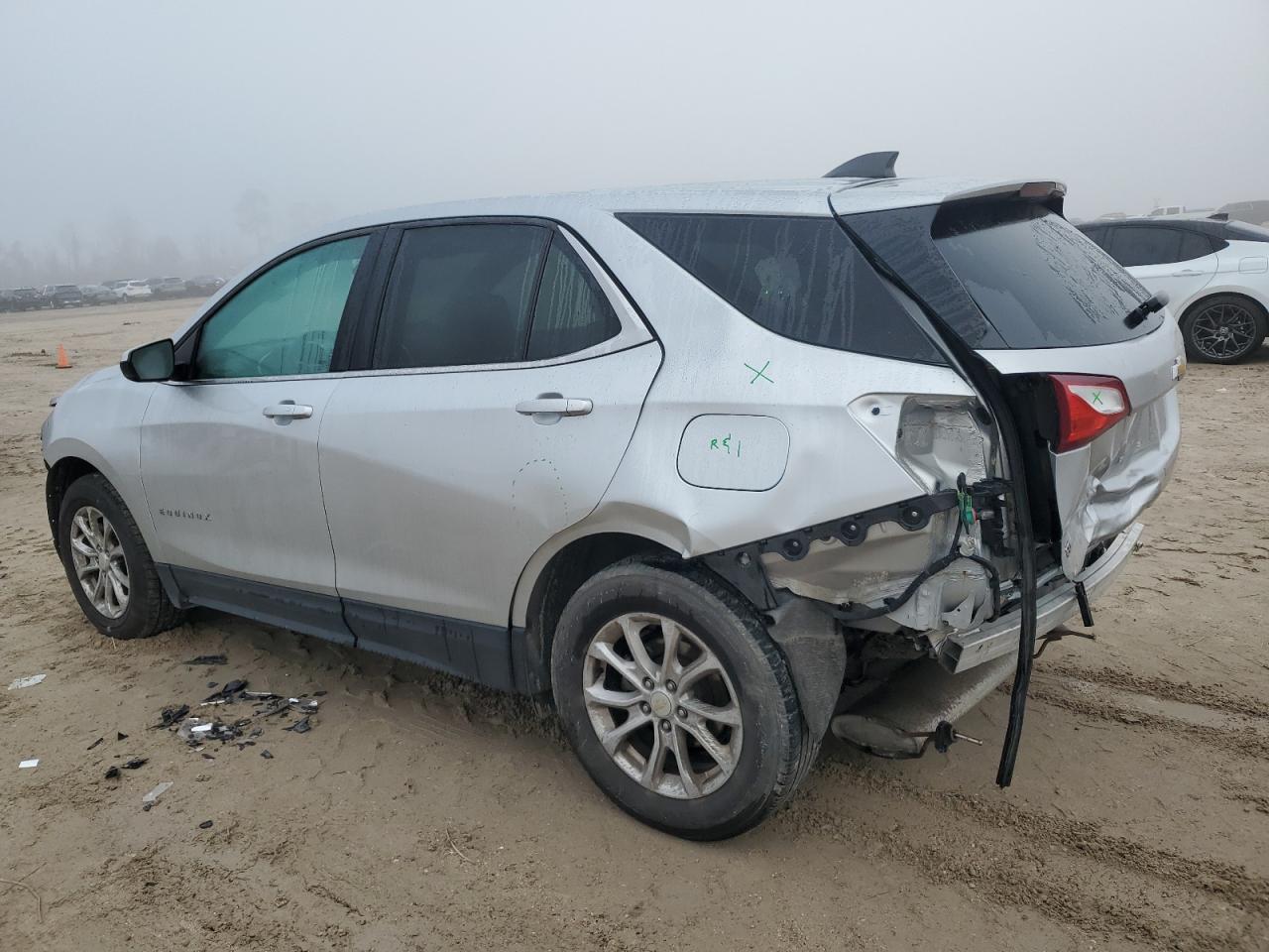 2020 Chevrolet Equinox - Image 2