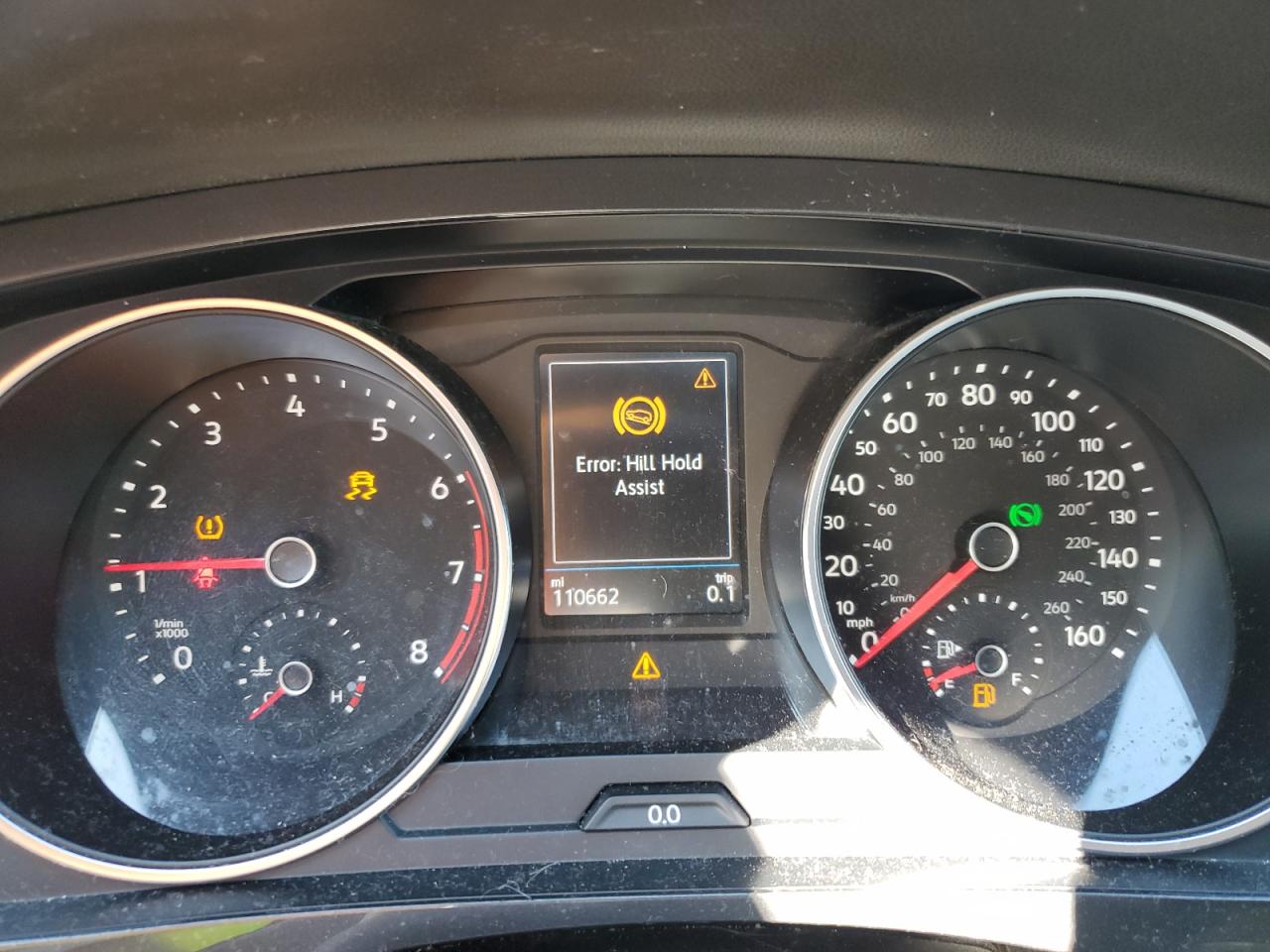 2018 Volkswagen Tiguan - Image 9
