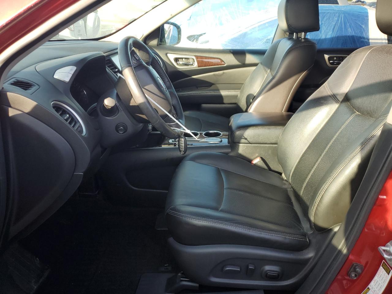 2014 Nissan Pathfinder - Image 7