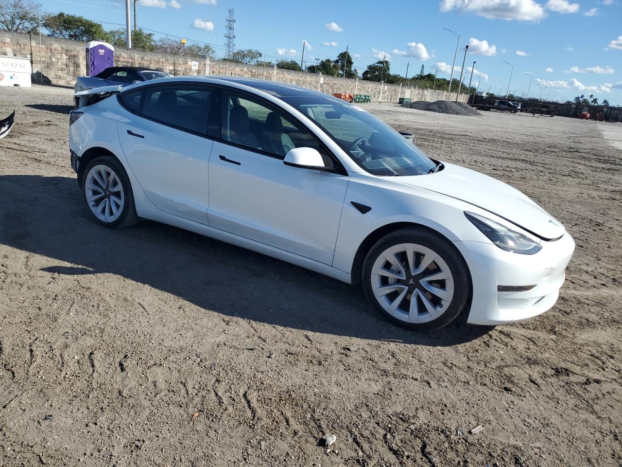 Фото: 5YJ3E1EA9PF647417 - 4